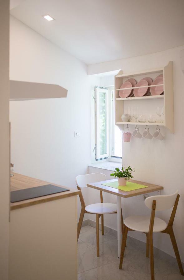 Apartment In Vis Historic Center - Mikula, Ljubica, Toma Екстериор снимка