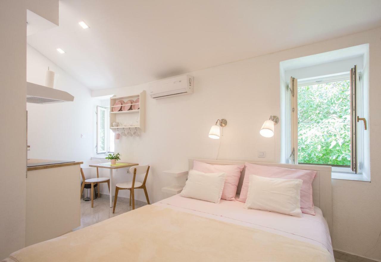 Apartment In Vis Historic Center - Mikula, Ljubica, Toma Екстериор снимка