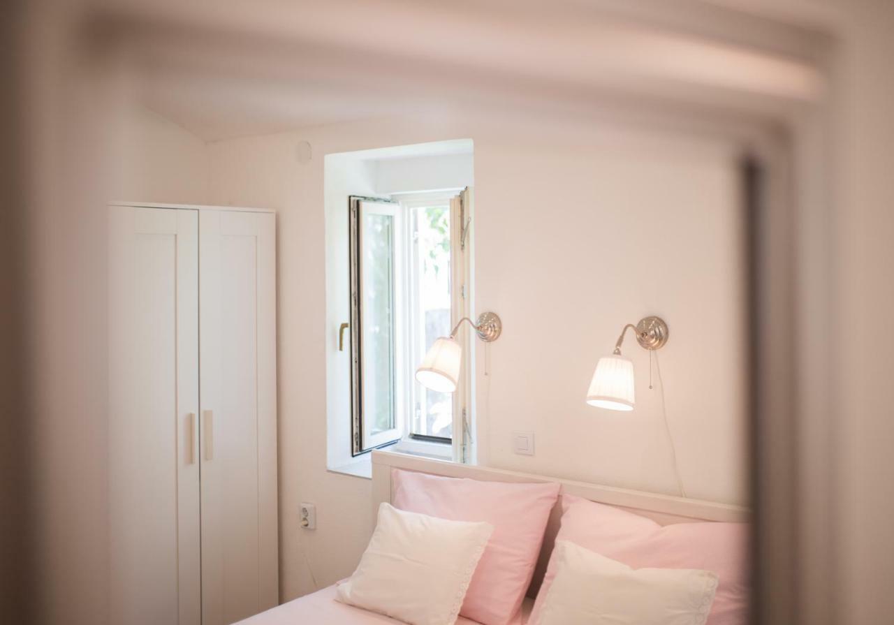 Apartment In Vis Historic Center - Mikula, Ljubica, Toma Екстериор снимка